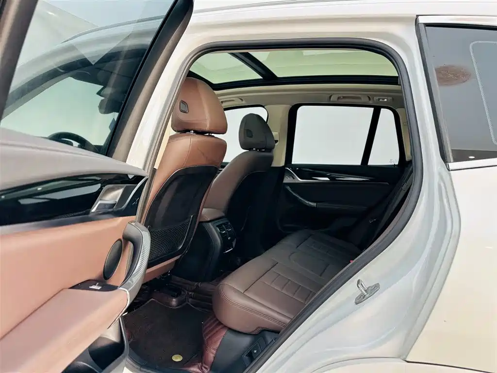 BMW X3 2018 — фото 14