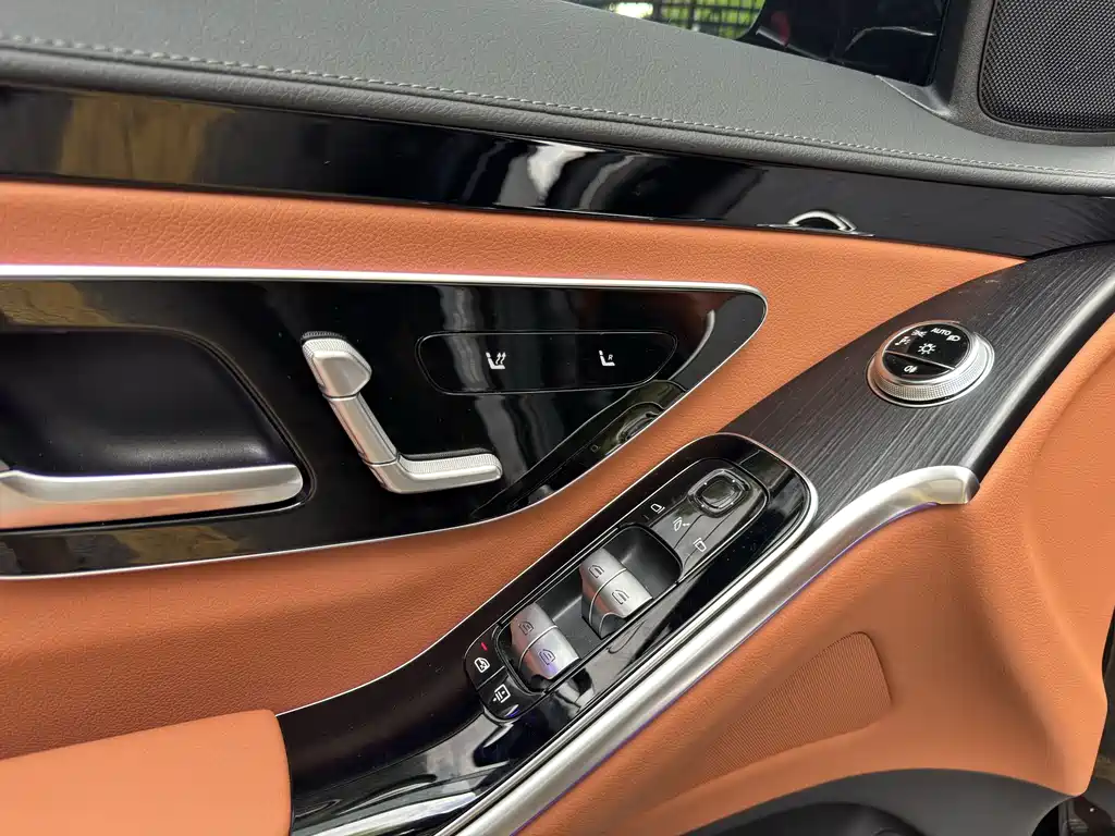 Mercedes-Benz S-Class 2026