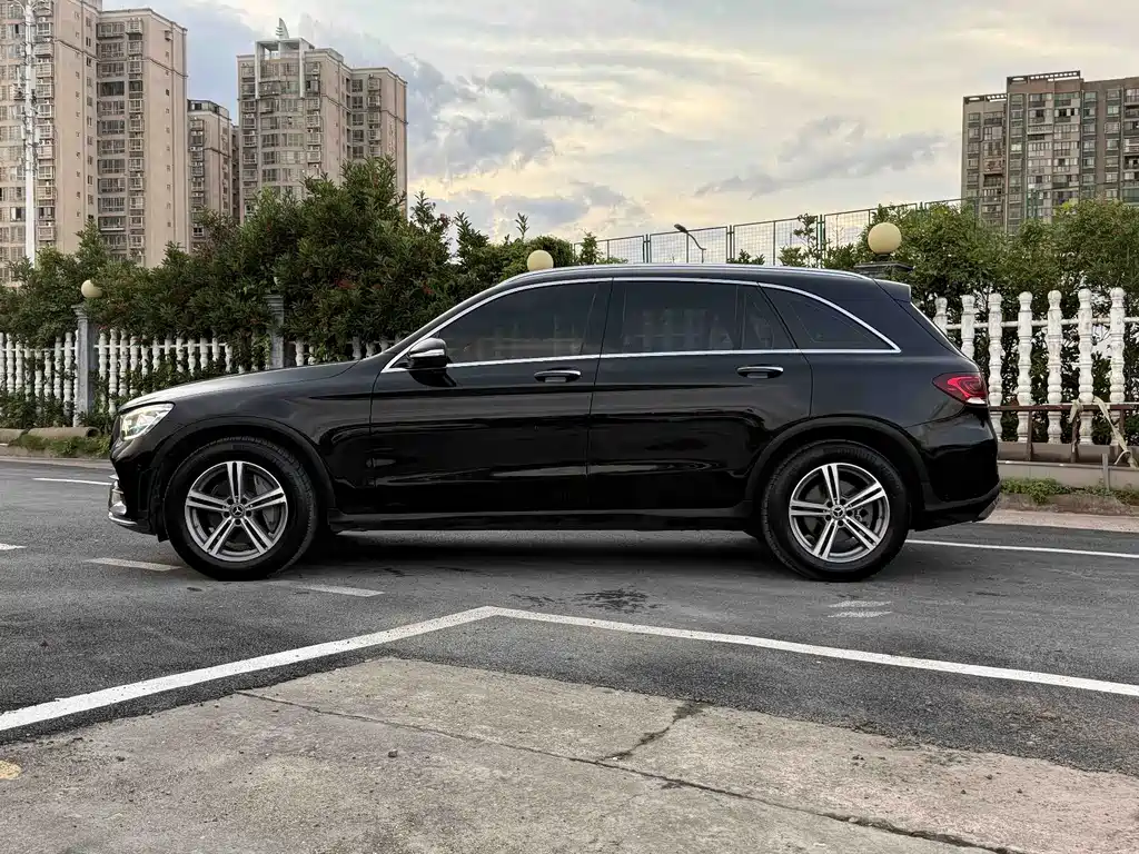 Mercedes-Benz GLC 2019 — фото 8