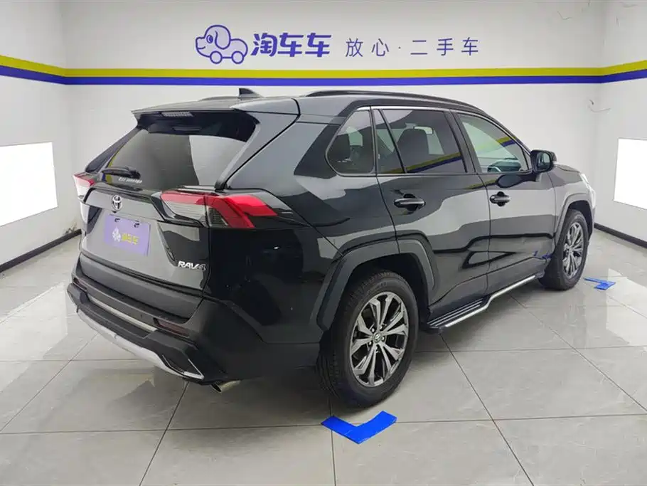 Toyota RAV4 2024