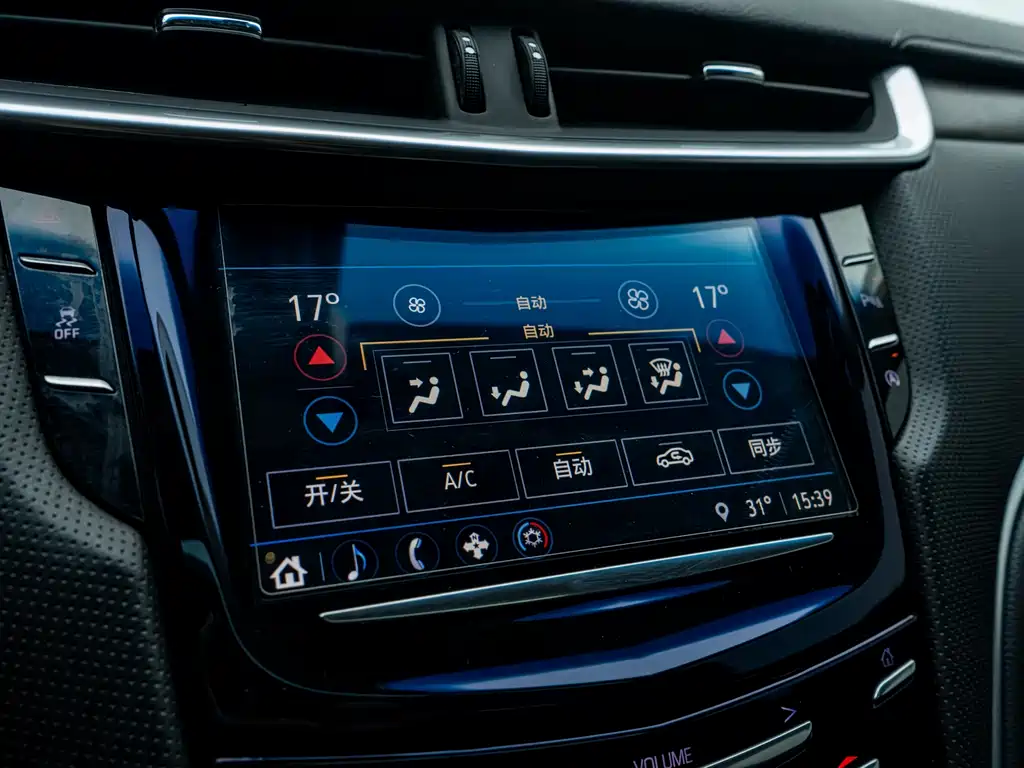 Cadillac XTS 2019 — фото 15