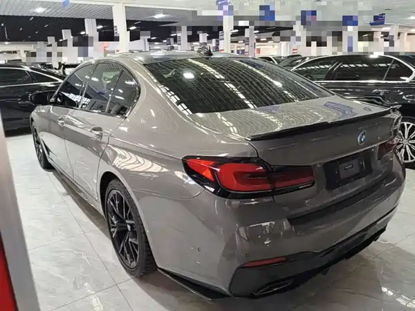 BMW 5 Series 2021