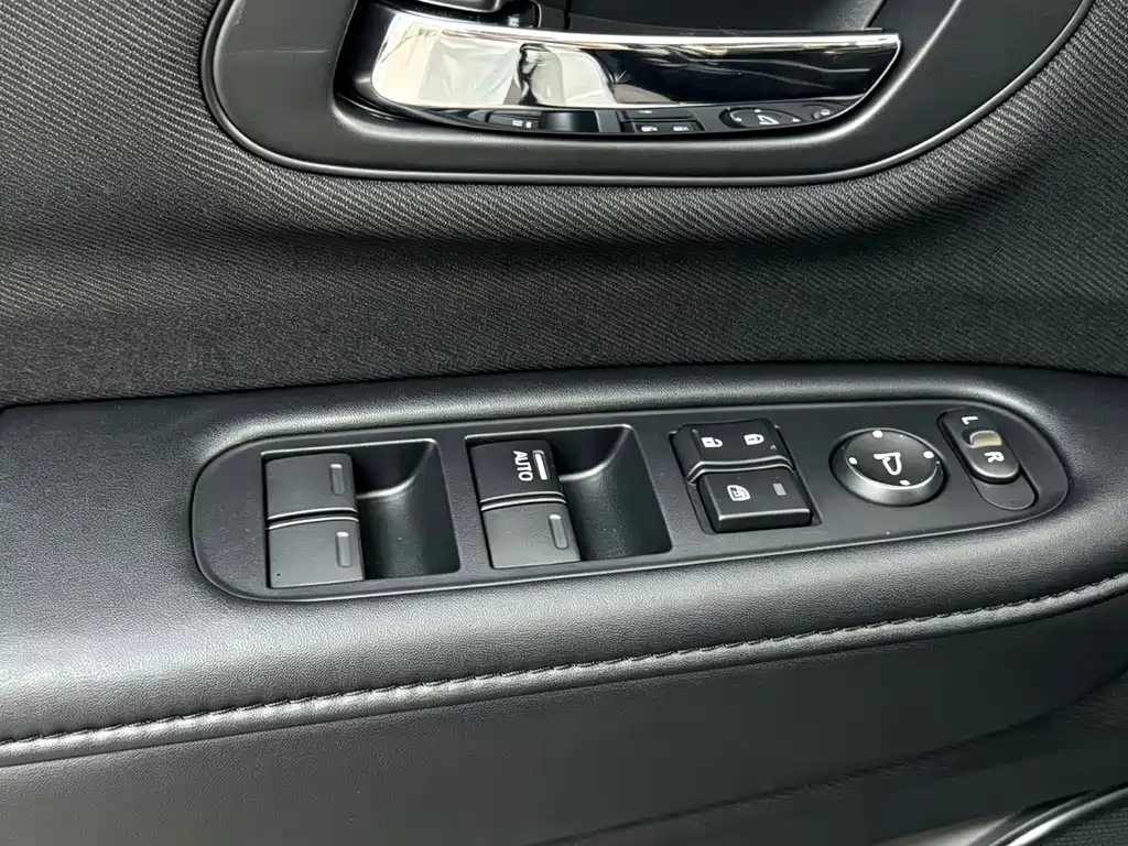 Honda Vezel 2022 — фото 11