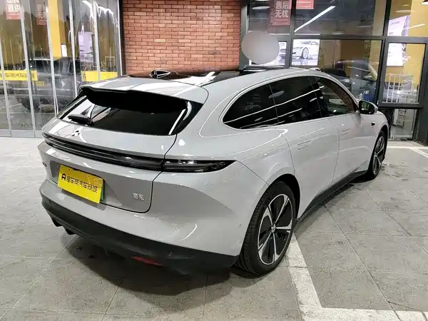 NIO ET5T 2024