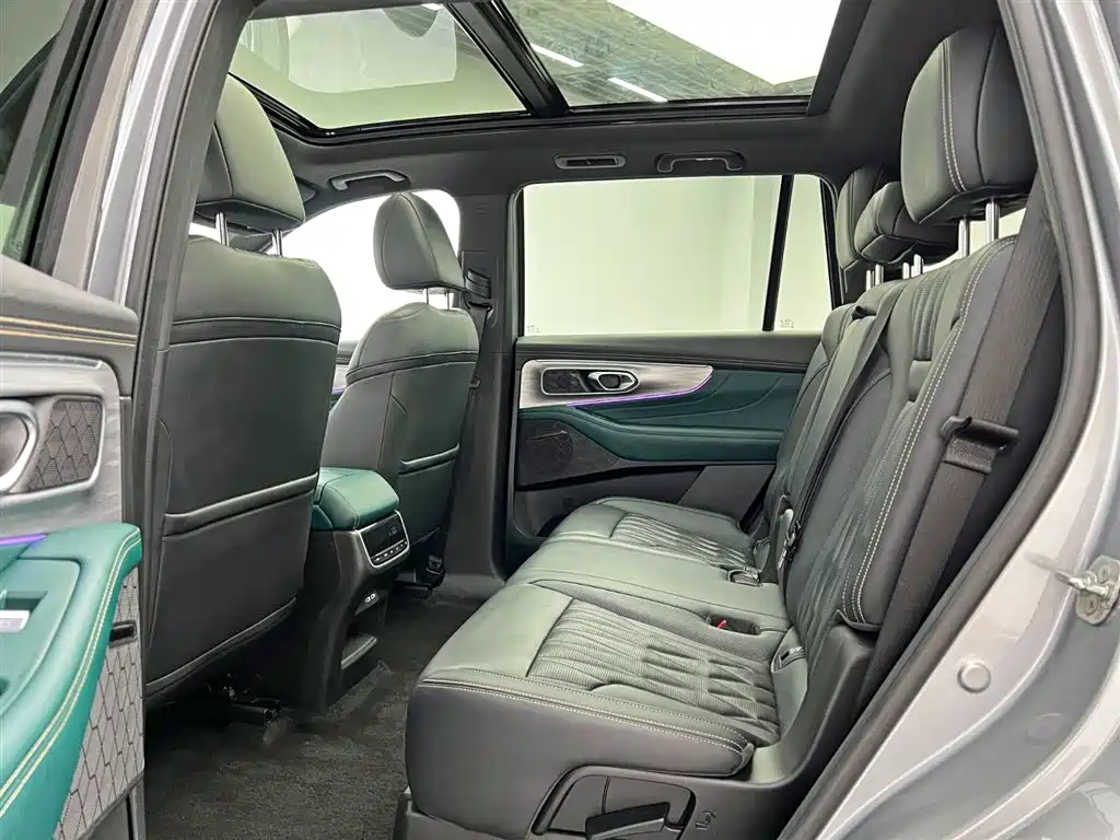 GAC Motor Trumpchi GS8 2022 — фото 15