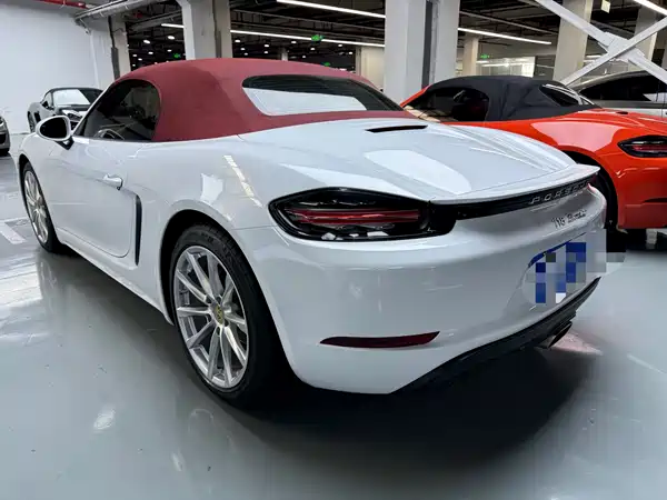 Porsche 718 2017
