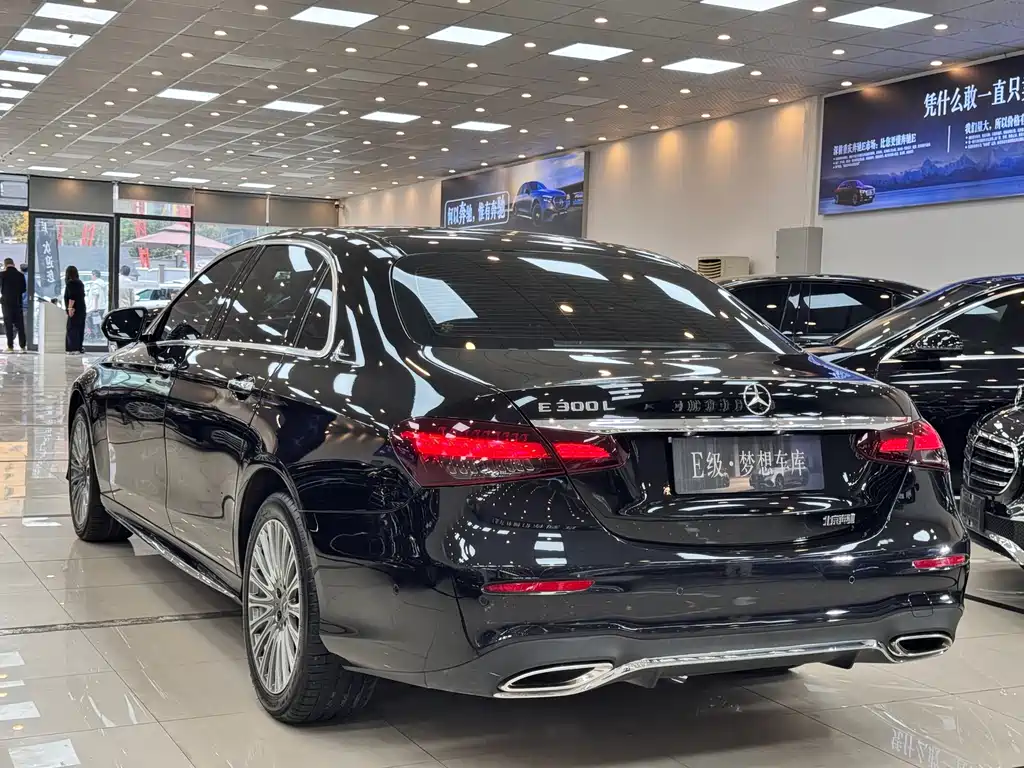 Mercedes-Benz E-Class 2021