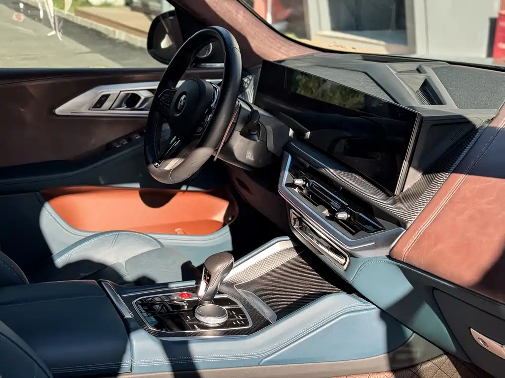 BMW XM 2024 — фото 14