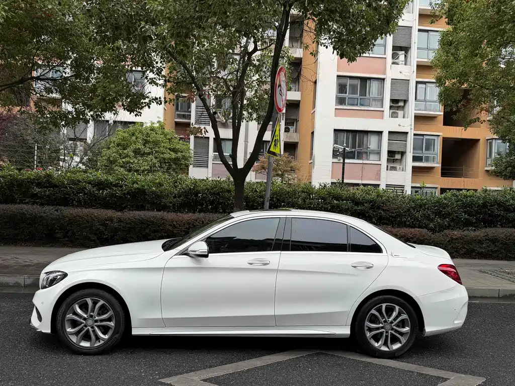 Mercedes-Benz C-Class 2016 — фото 12