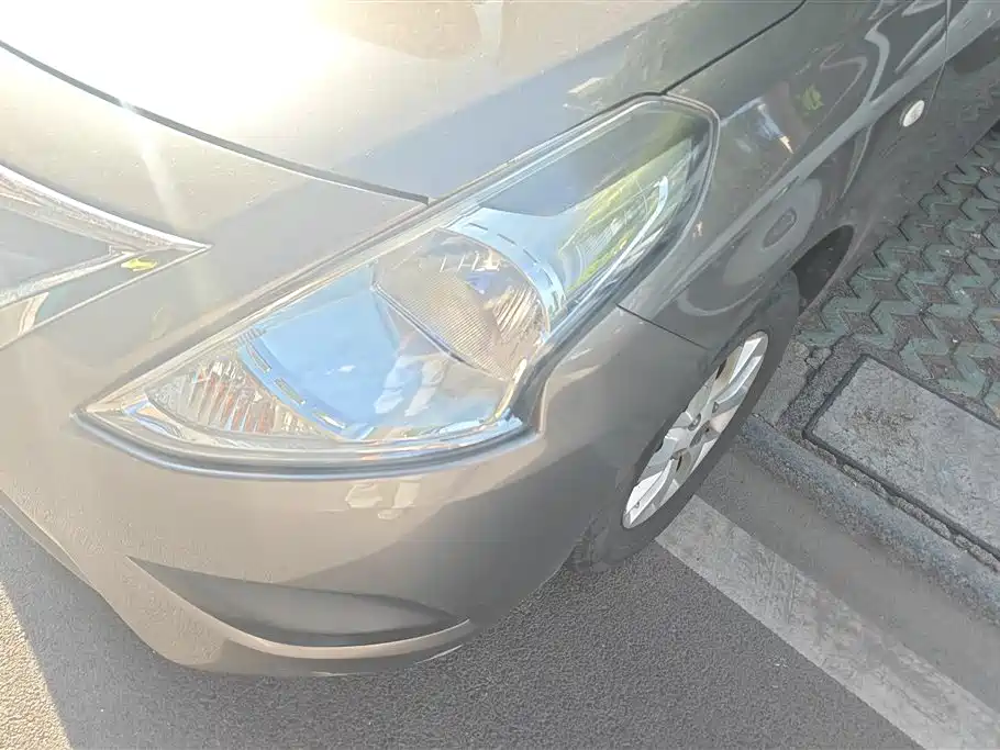 Nissan Sunny 2016