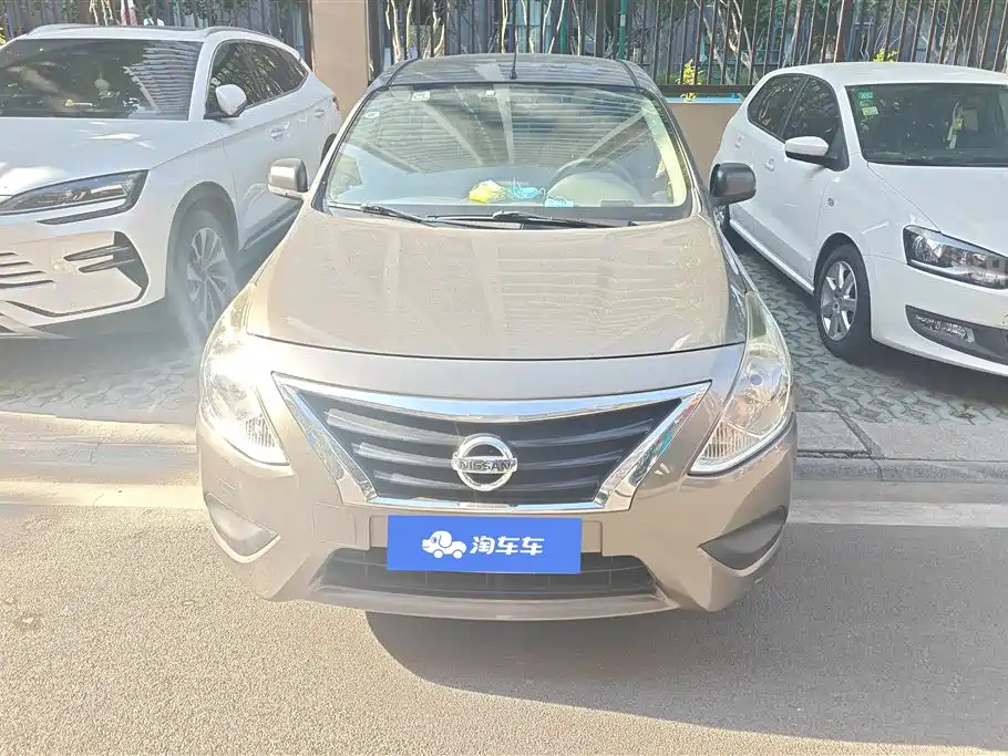 Nissan Sunny 2016