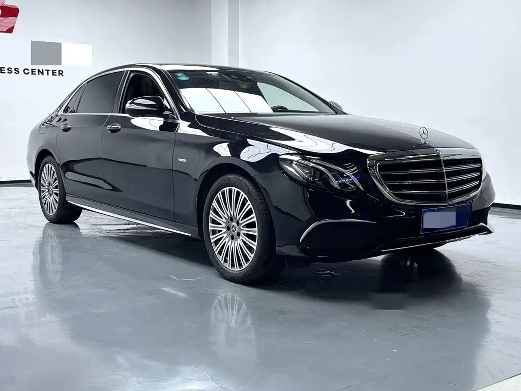 Mercedes-Benz E-Class 2020 — фото 3