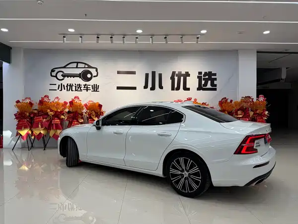 Volvo S60 2021