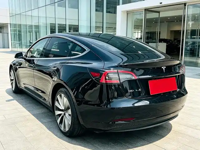 Tesla Model 3 2022 — фото 6
