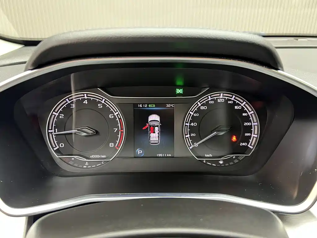 Geely Binyue 2022