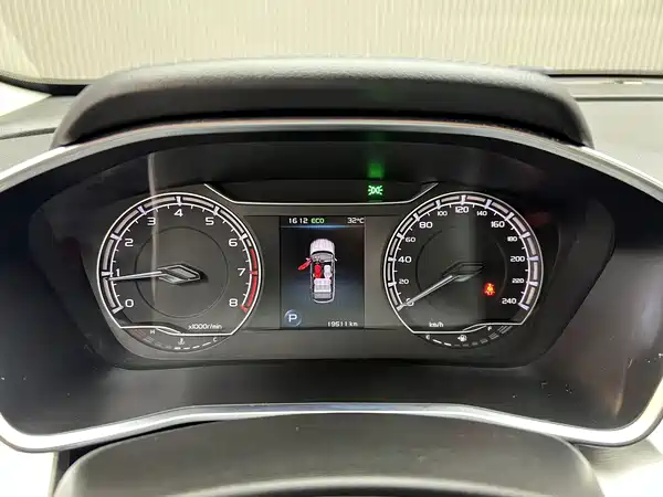 Geely Binyue 2022