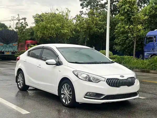 Kia K3 2014