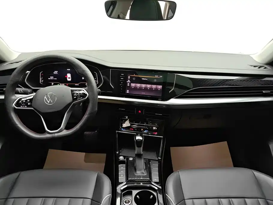 Volkswagen Passat 2023 — фото 12
