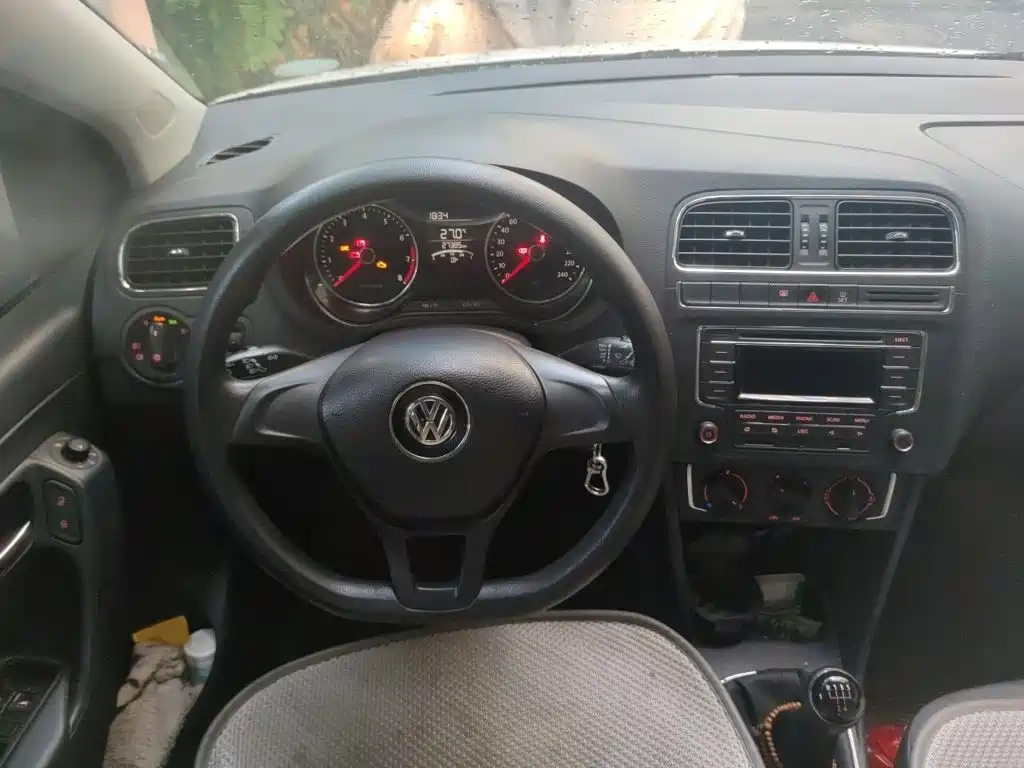 Volkswagen Polo 2015