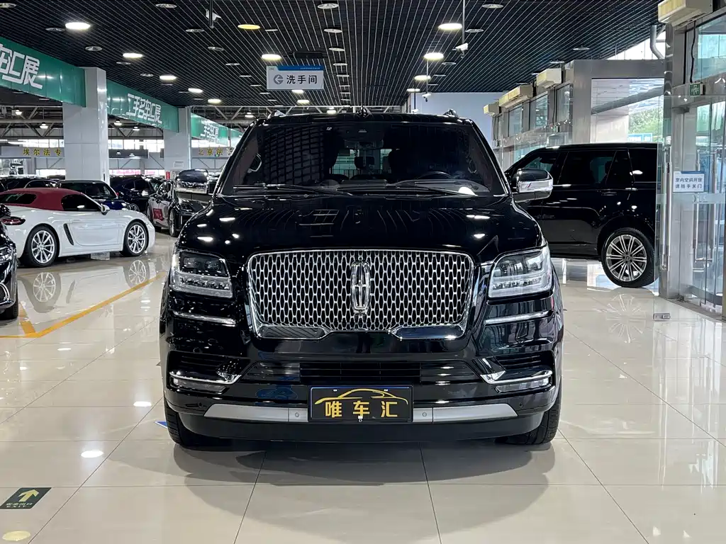 Lincoln Navigator 2021