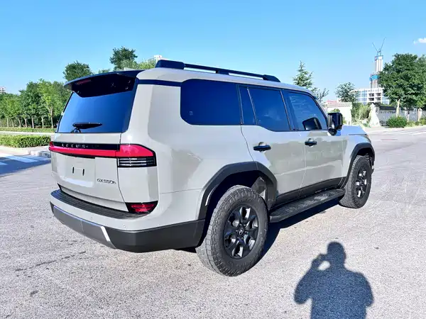 Lexus GX 2025