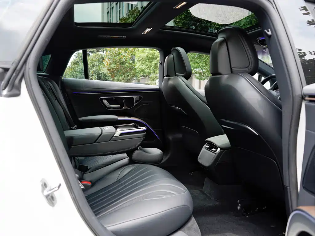 Mercedes-Benz EQS 2023 — фото 12