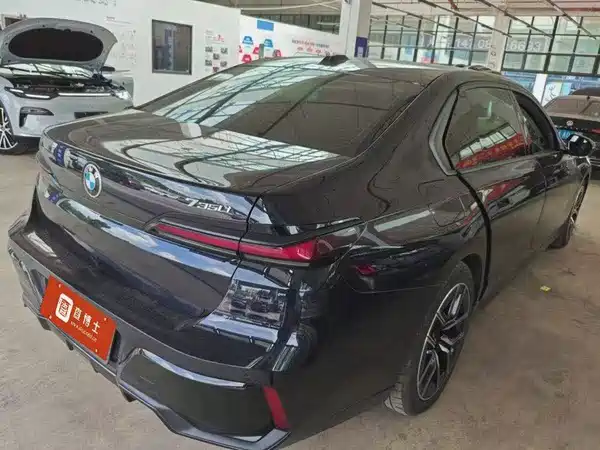 BMW 7 Series 2025