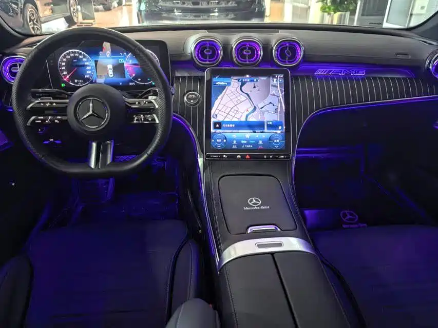 Mercedes-Benz C-Class 2023 — фото 3
