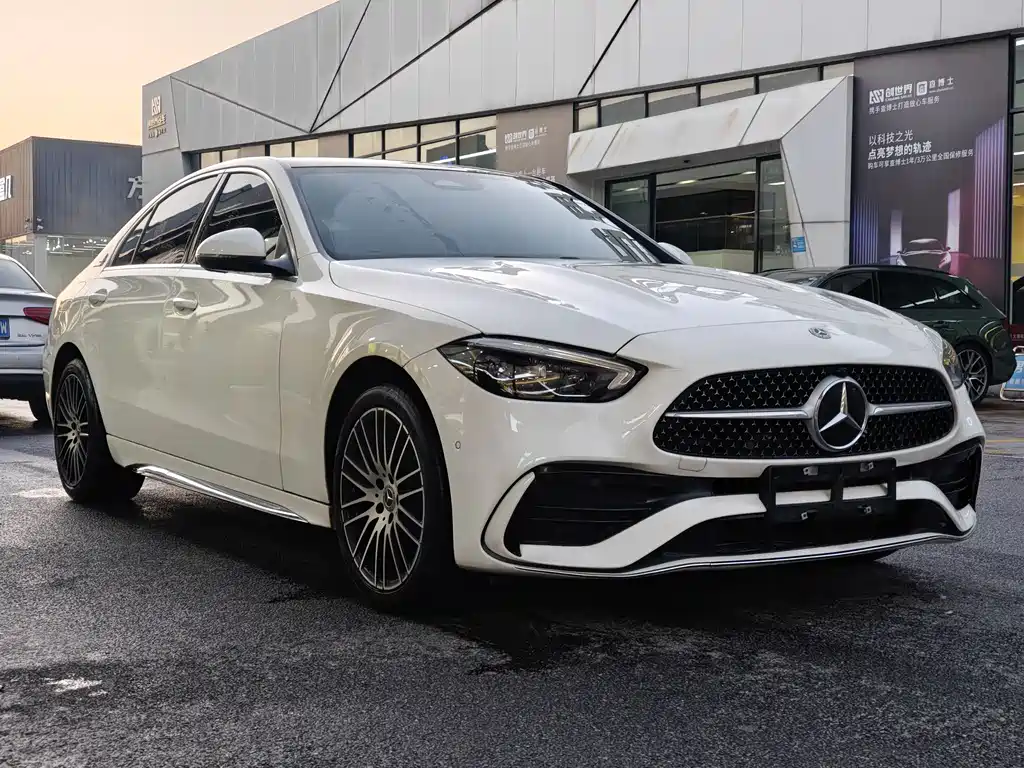 Mercedes-Benz C-Class 2023 — фото 5