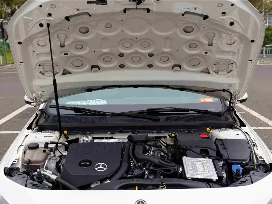 Mercedes-Benz A-Class 2020 — фото 15