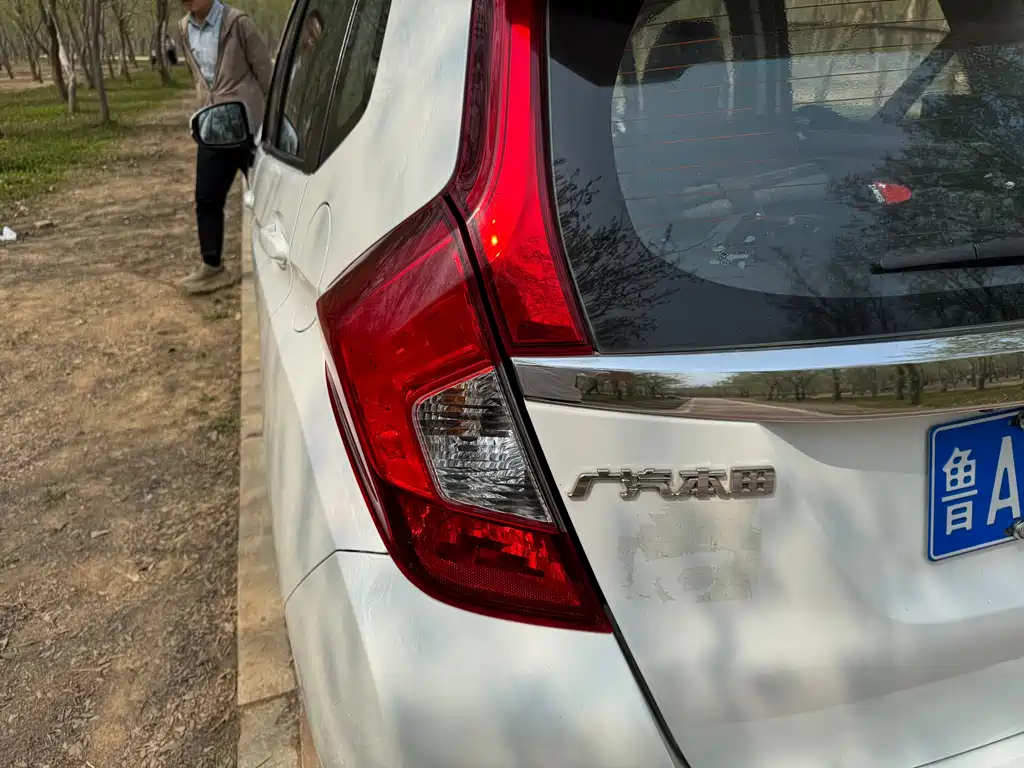 Honda Fit 2015 — фото 12