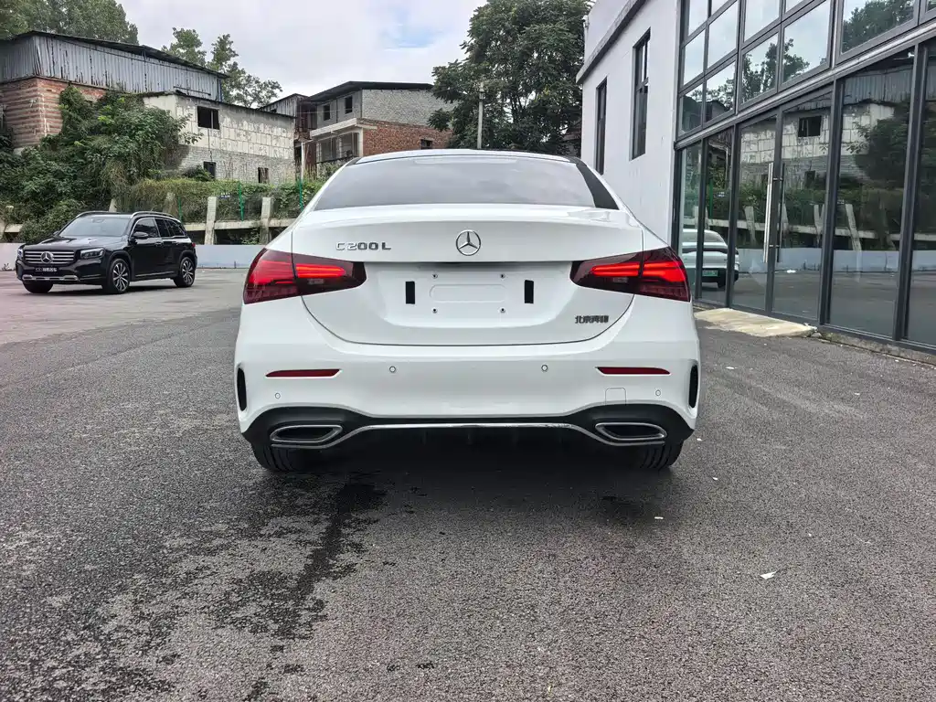Mercedes-Benz A-Class 2024 — фото 10