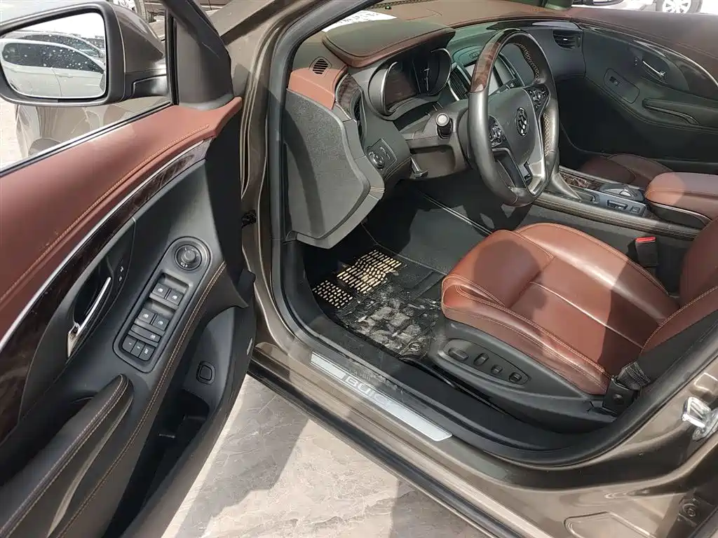 Buick LaCrosse 2015 — фото 13