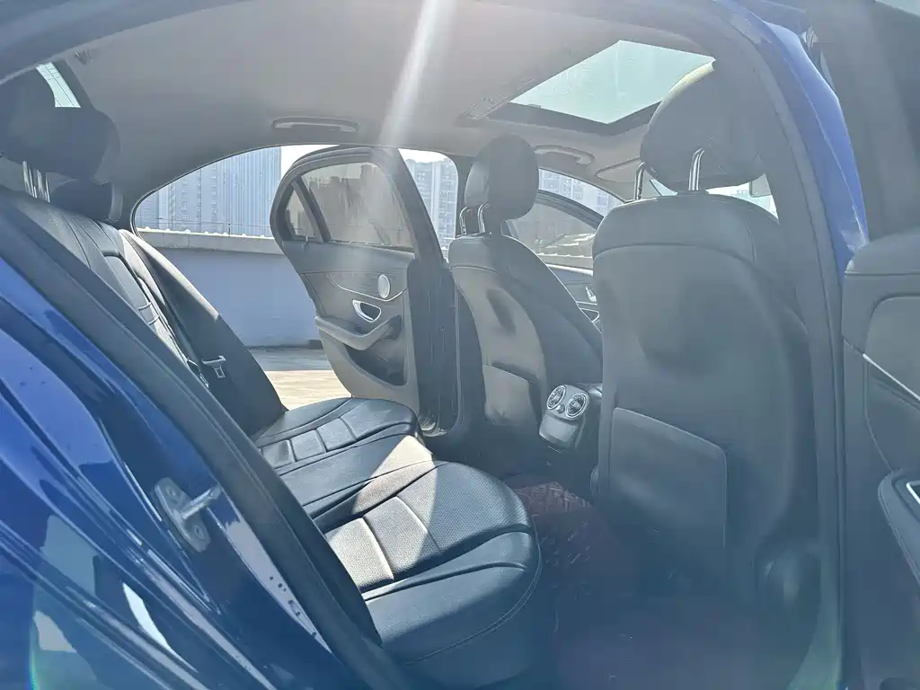 Mercedes-Benz C-Class 2018 — фото 8