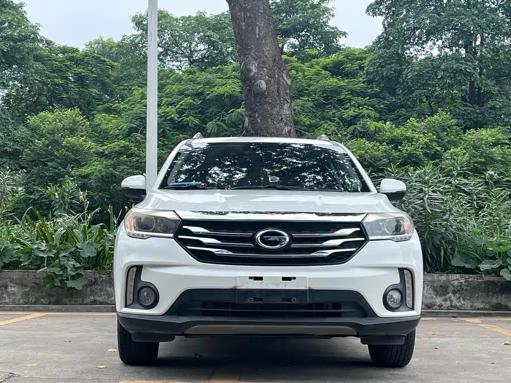 GAC Trumpchi GS4 2017 — фото 2