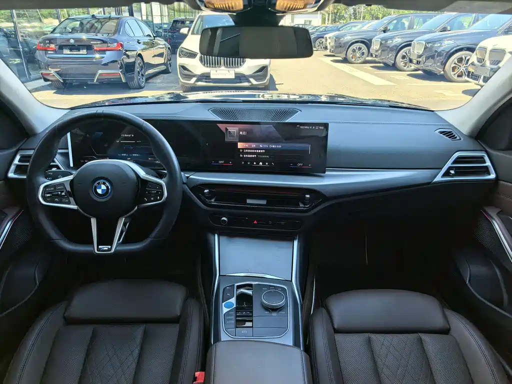 BMW i3 2025 — фото 10