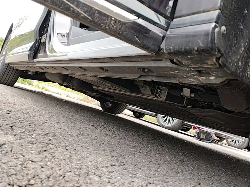 Hongqi HQ9 PHEV 2024 — фото 21