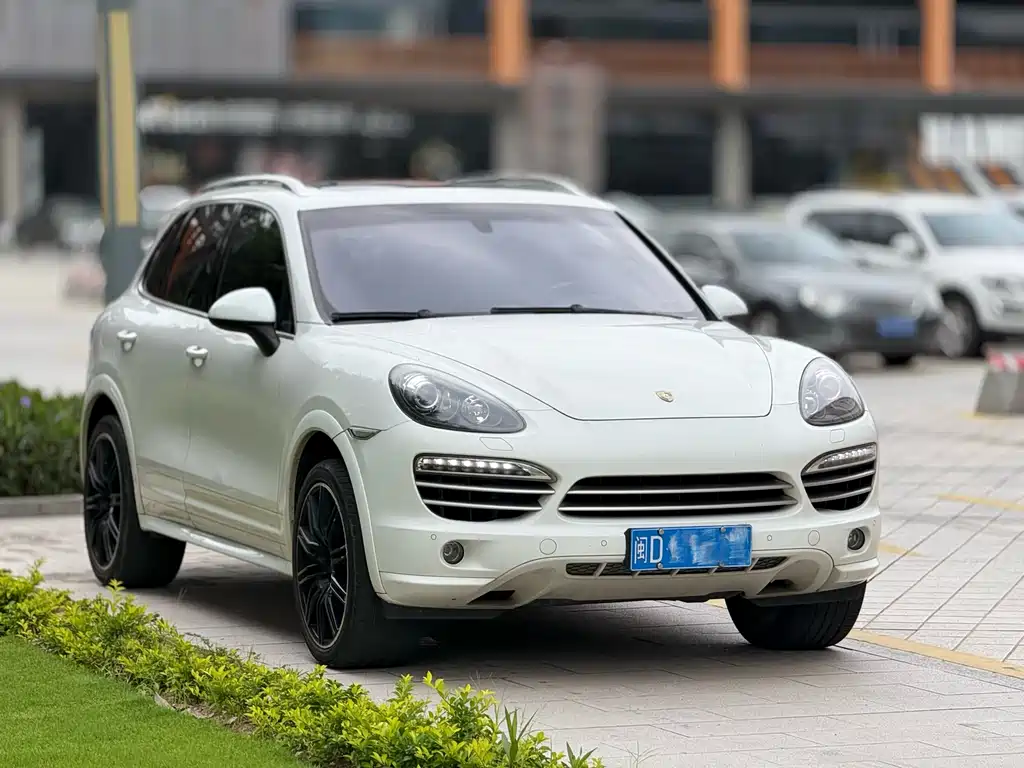 Porsche Cayenne 2014 — фото 3