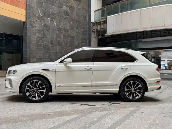 Bentley Bentayga 2022