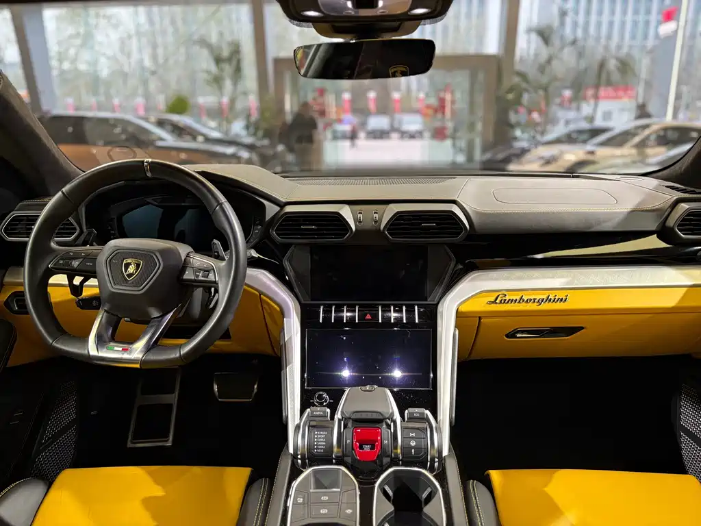 Lamborghini Urus 2019 — фото 13