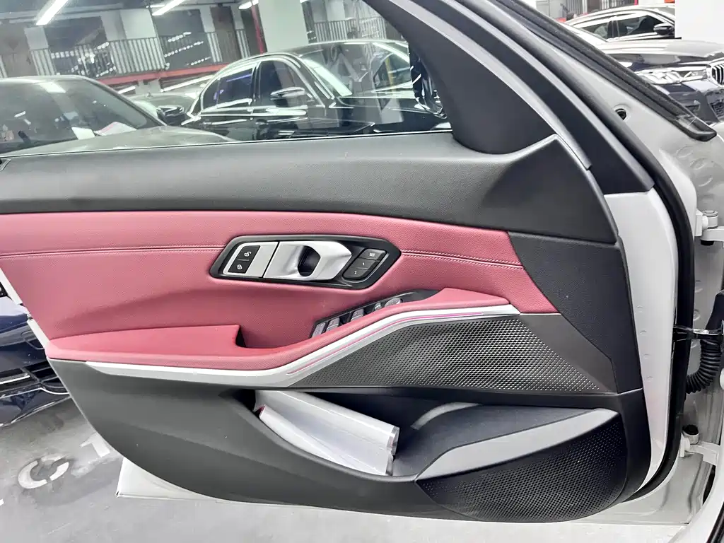 BMW i3 2024