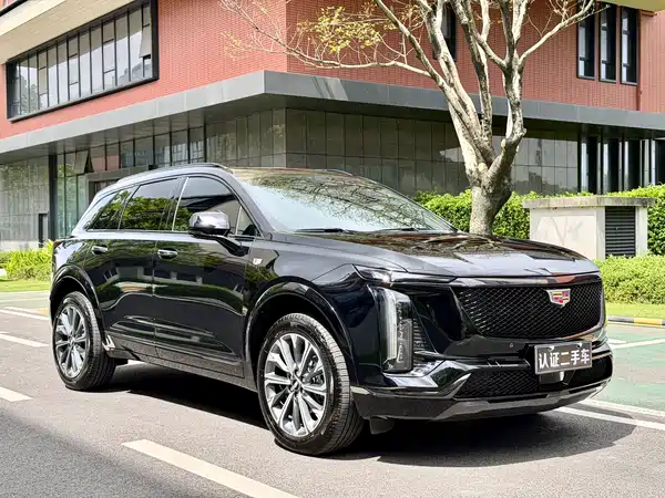 Cadillac XT5 2025