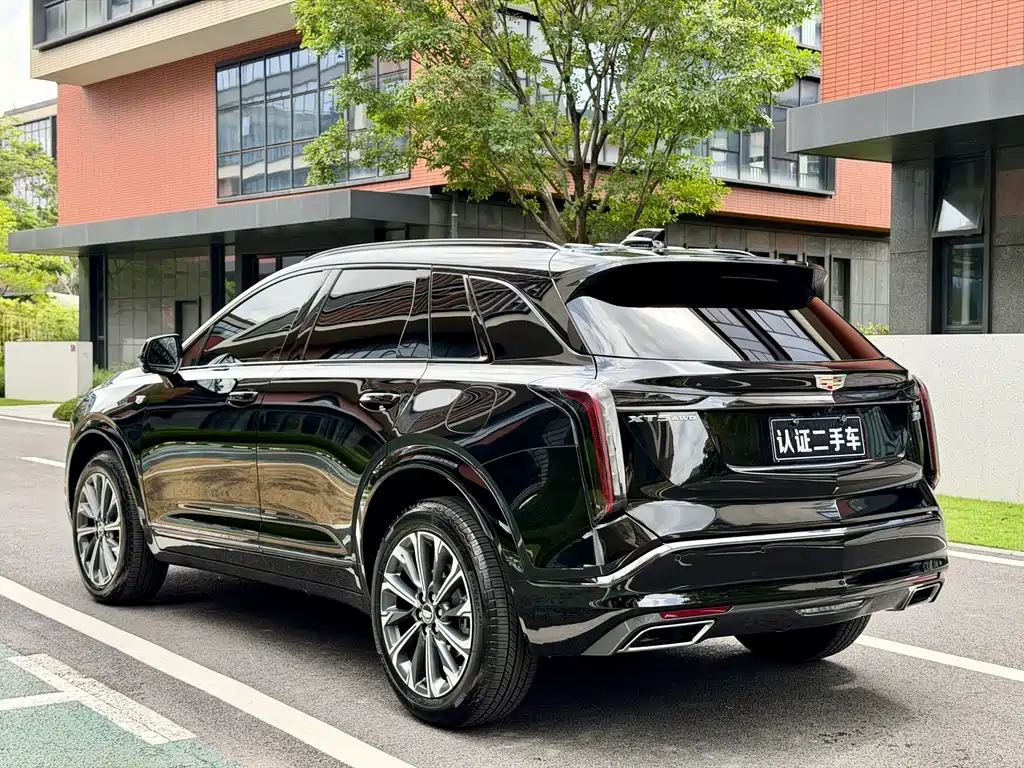 Cadillac XT5 2025 — фото 7