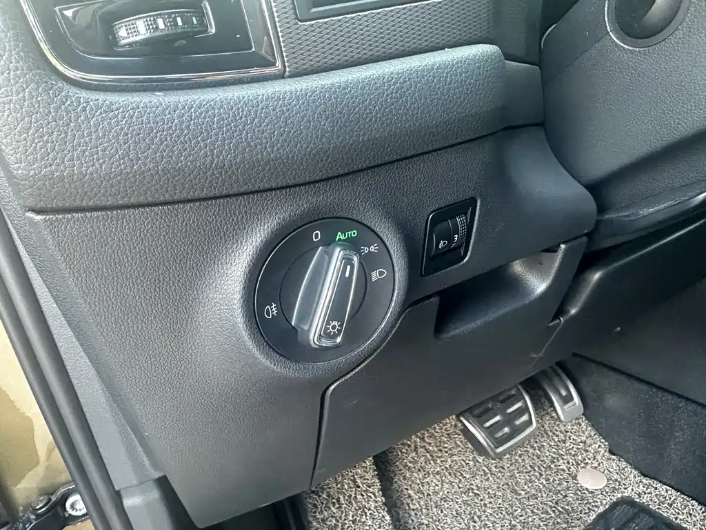 Skoda Kodiaq 2017 — фото 29