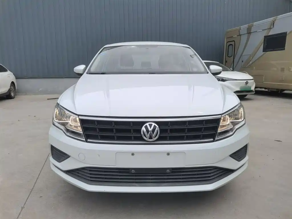 Volkswagen Jetta 2018 — фото 3