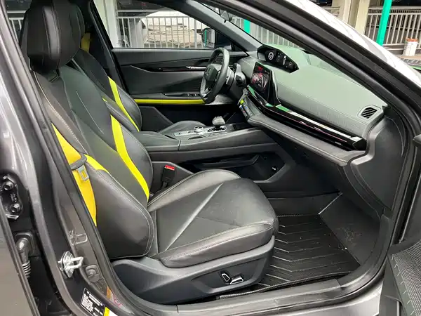 Changan UNI-V 2022
