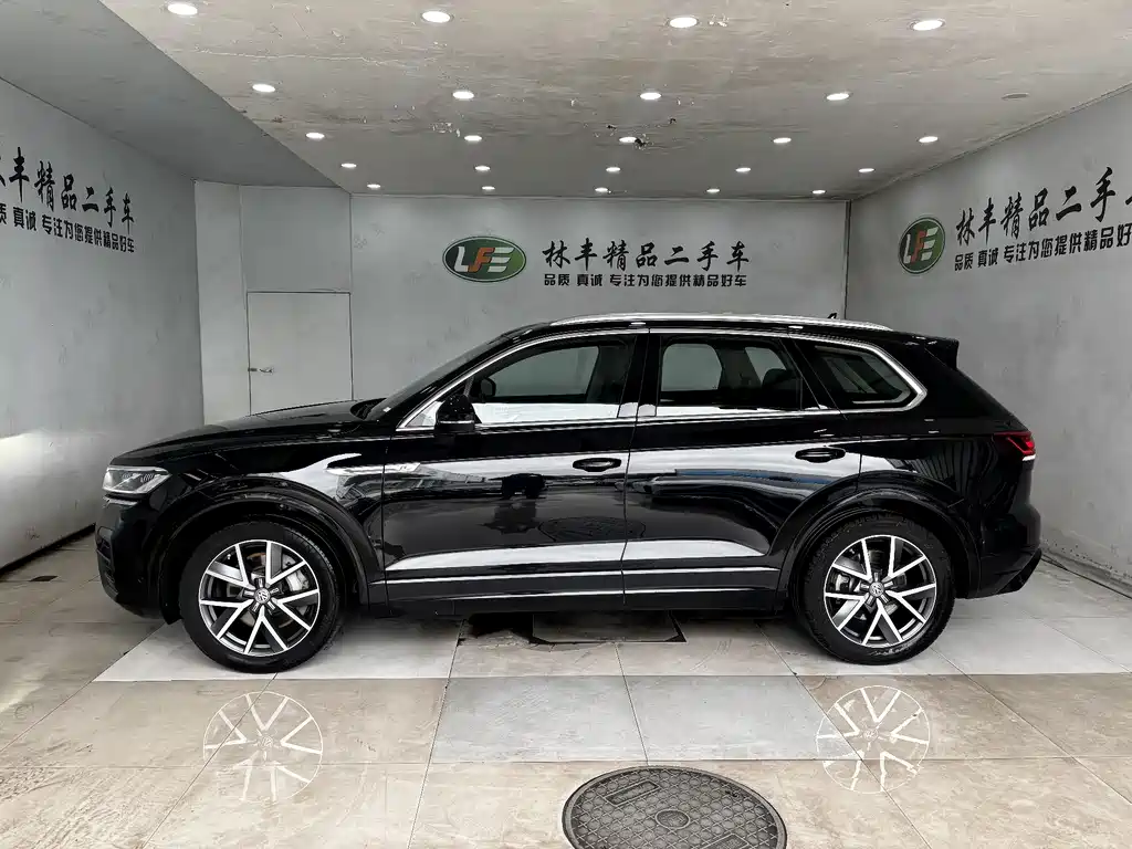 Volkswagen Touareg 2020 — фото 4