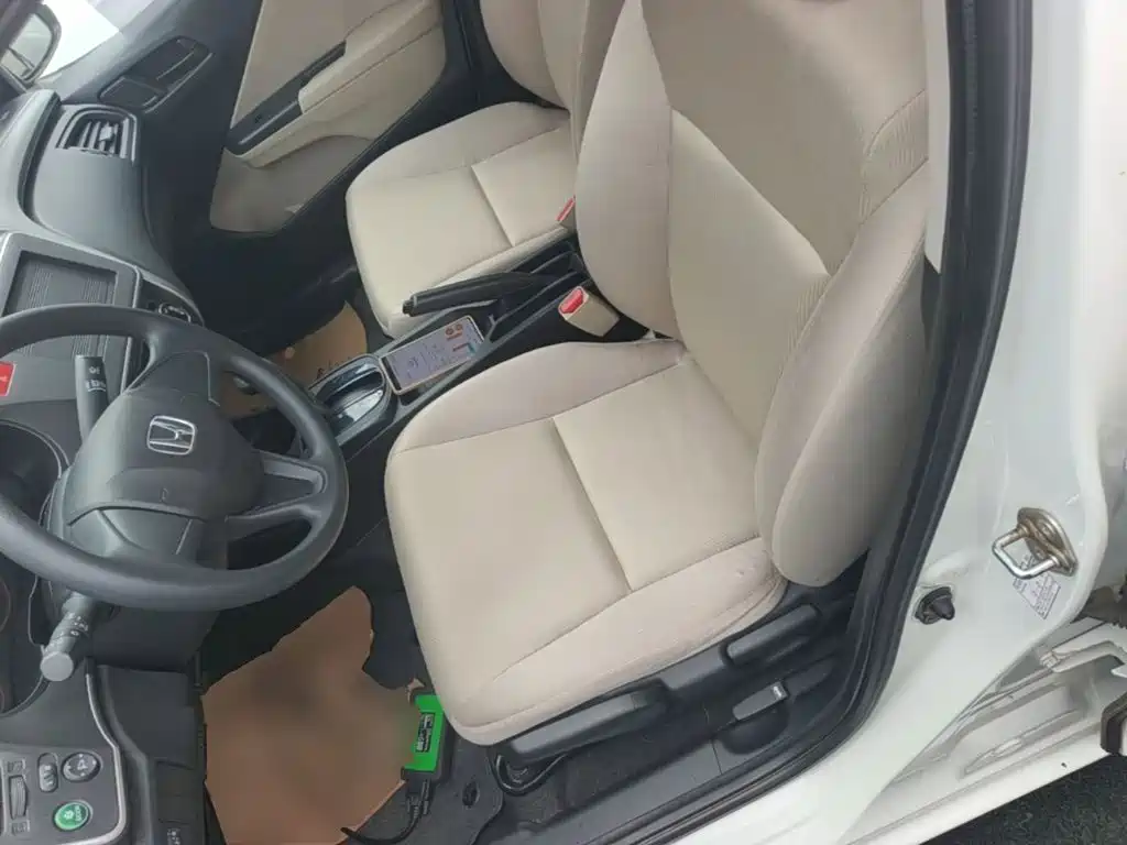 Honda City 2017 — фото 11