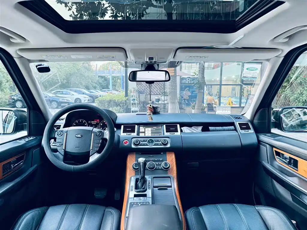 Land Rover Sport 2013 — фото 16