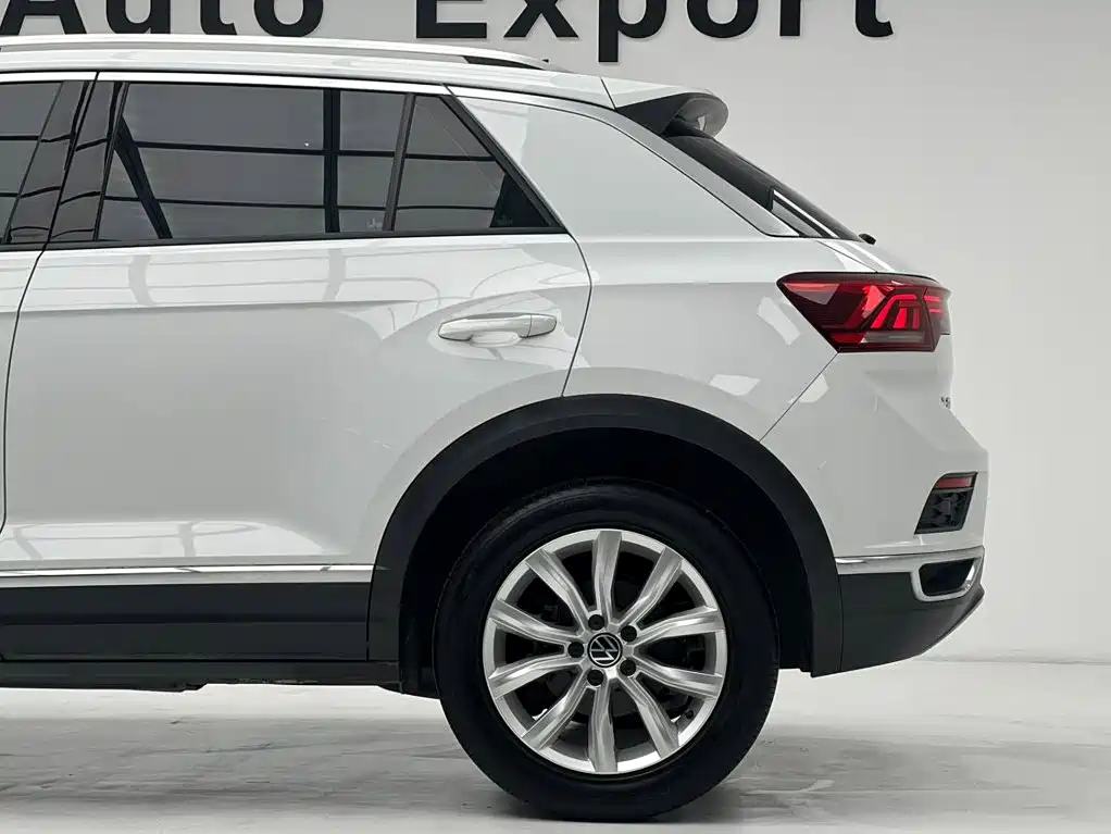 Volkswagen T-Roc 2022 — фото 12